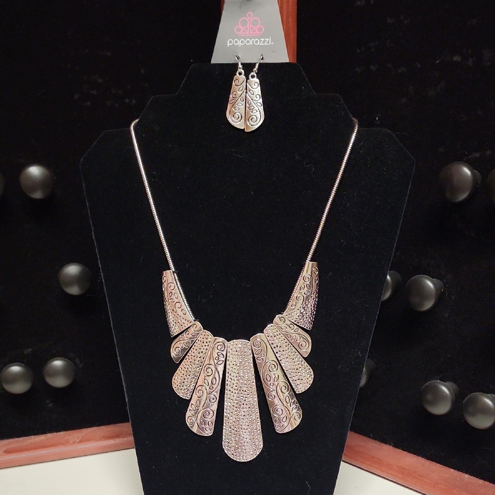 Paparazzi Necklace - Untammed - Silver